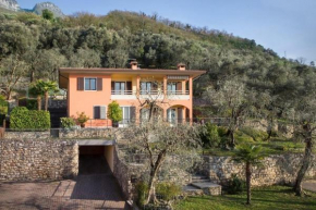 Villa Lory